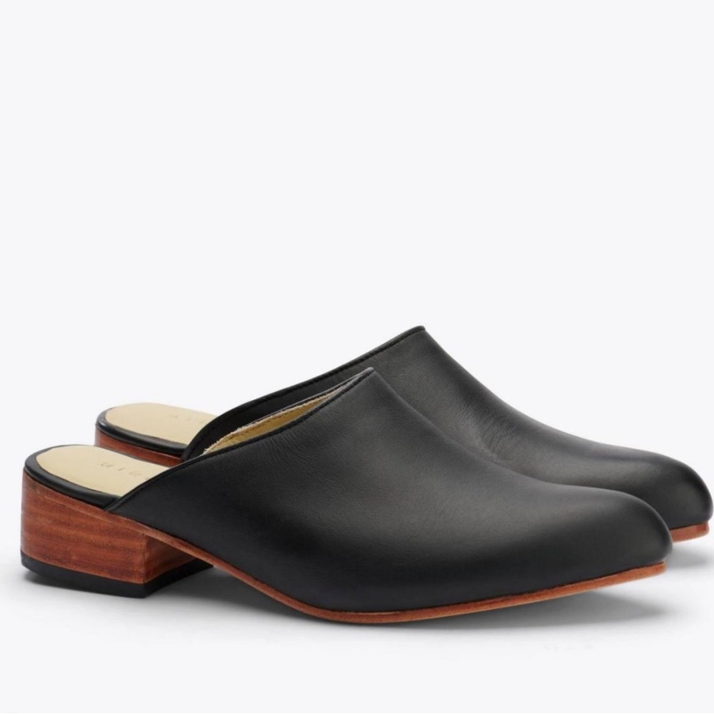 Nisolo Mariela Mule Black size 6